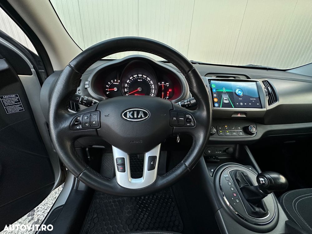 Kia Sportage 2.0 CRDI AWD Aut. Dream-Team Edition - 17