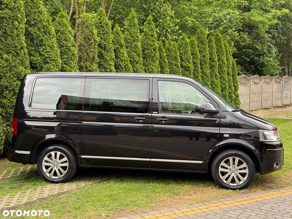 Volkswagen Multivan - 12