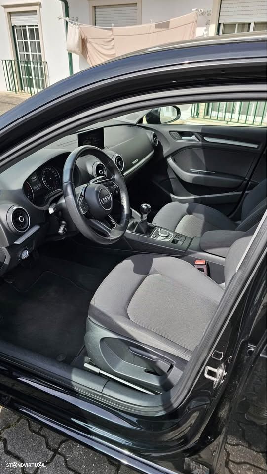 Audi A3 Sportback - 2