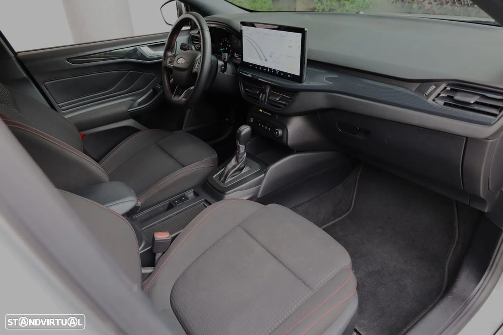 Ford Focus 1.0 EcoBoost MHEV ST-Line Aut. - 49