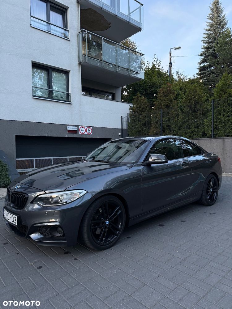 BMW Seria 2 220d M Sport - 8