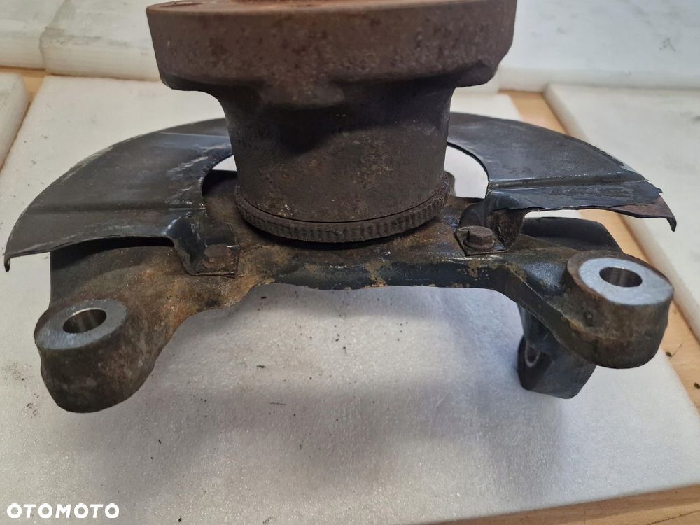 Zwrotnica Przód Lewa IVECO DAILY V 2011 - 2014 - 4