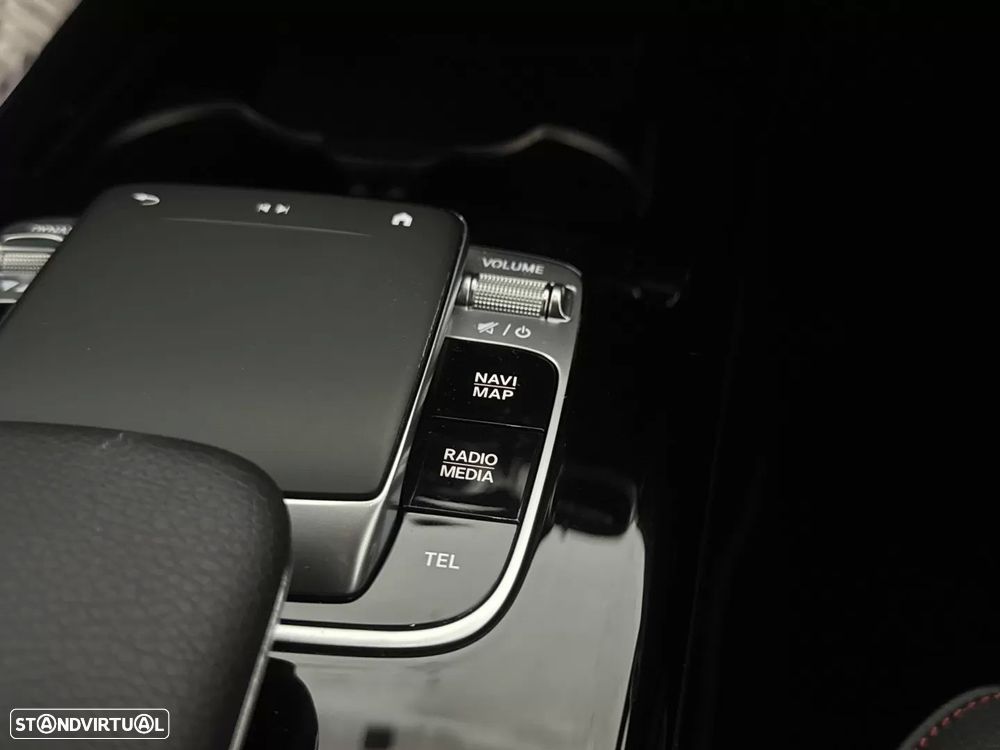 Mercedes-Benz A 200 AMG Line Aut. - 35