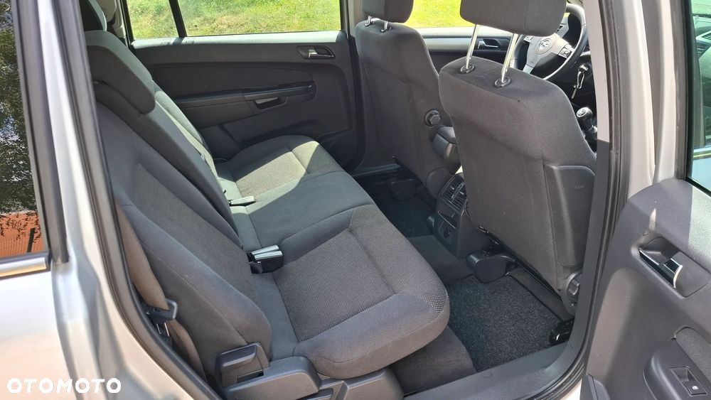 Opel Zafira 1.8 Edition Plus - 12