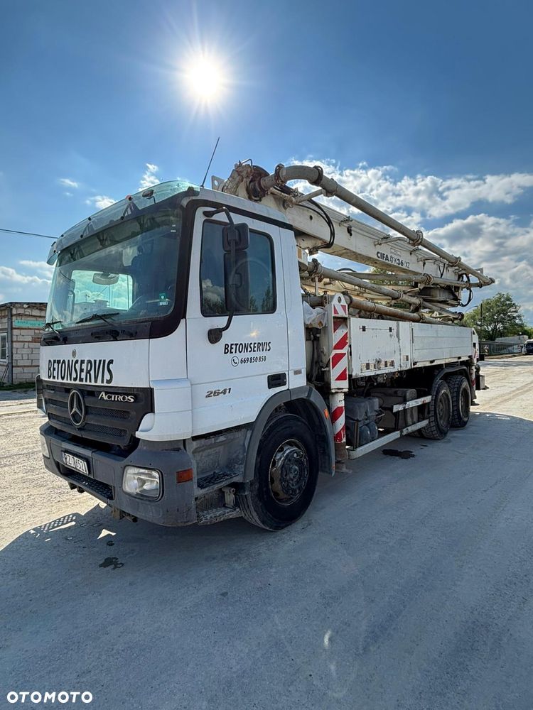 Mercedes-Benz Actros - 5