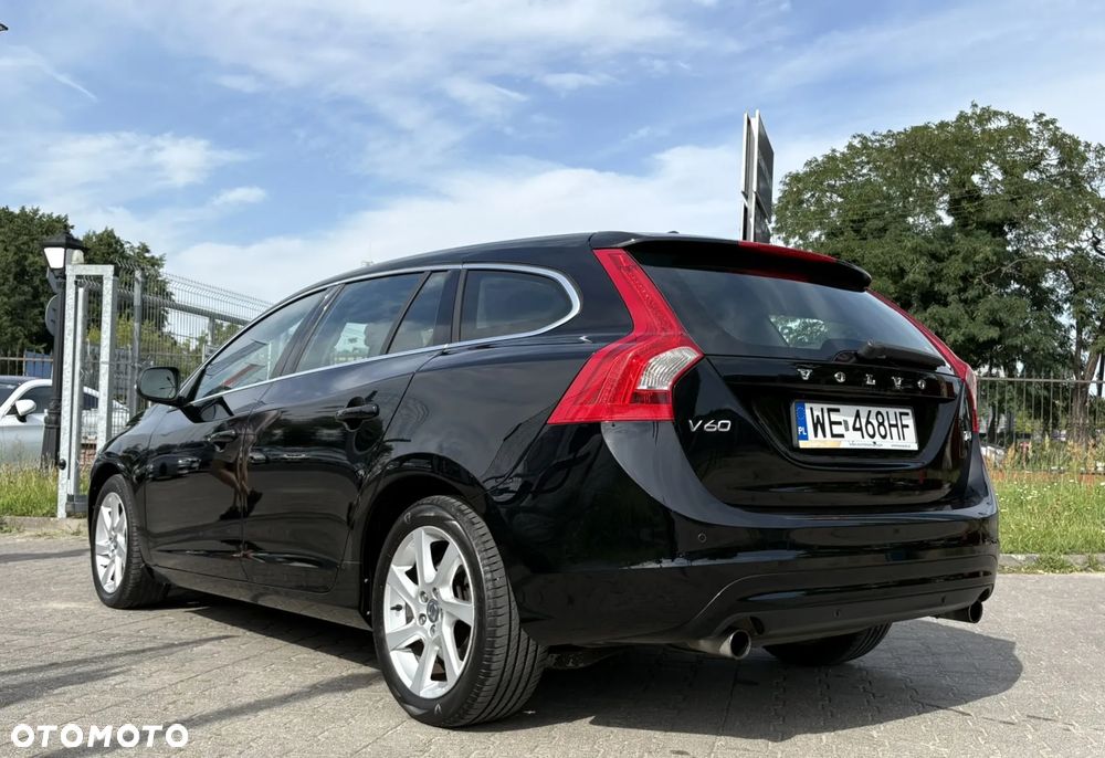 Volvo V60 T4 Momentum - 6