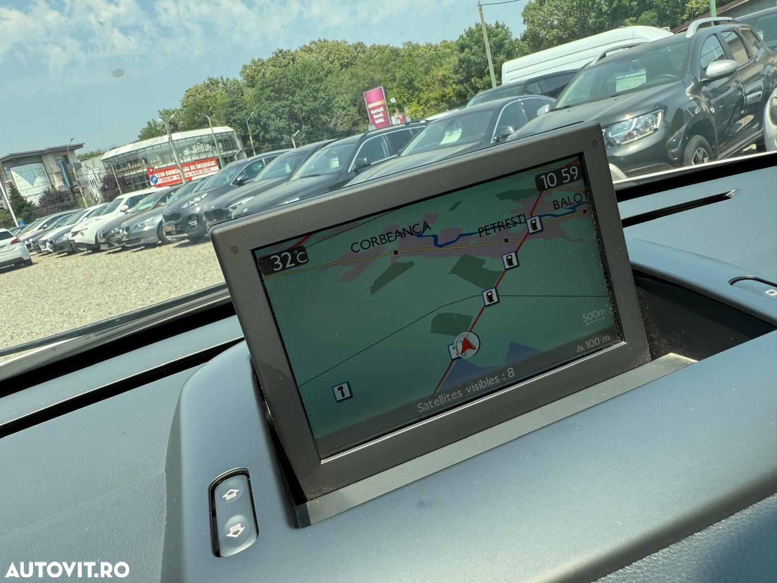 Peugeot 3008 PureTech 130 Stop & Start GPF Crossway - 12