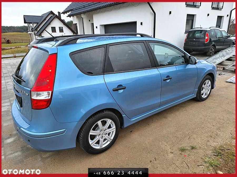 Hyundai i30 i30cw 1.4 blue Comfort - 4