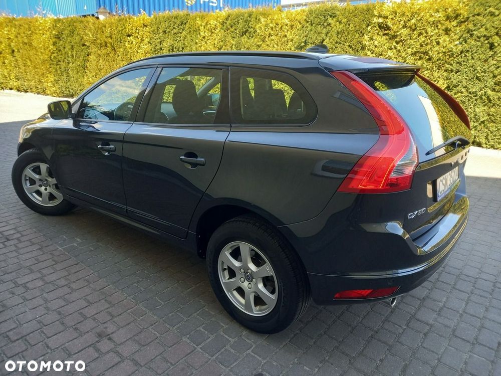 Volvo XC 60 D3 Momentum - 8