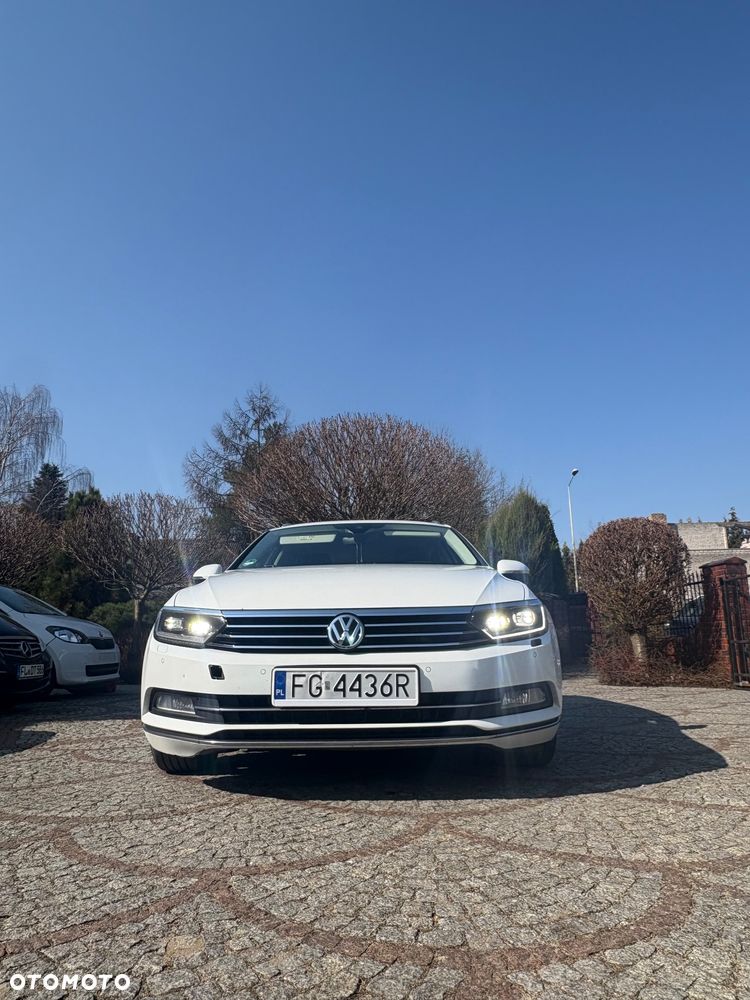 Volkswagen Passat 2.0 TDI BMT Comfortline DSG - 3