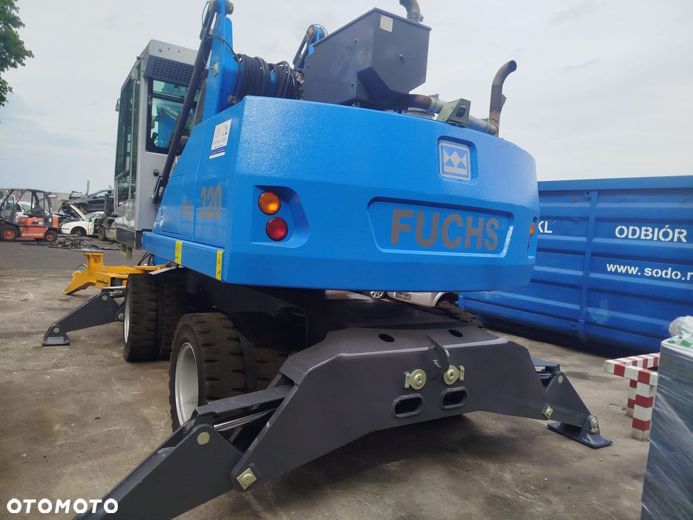Fuchs MHL 320 - 3