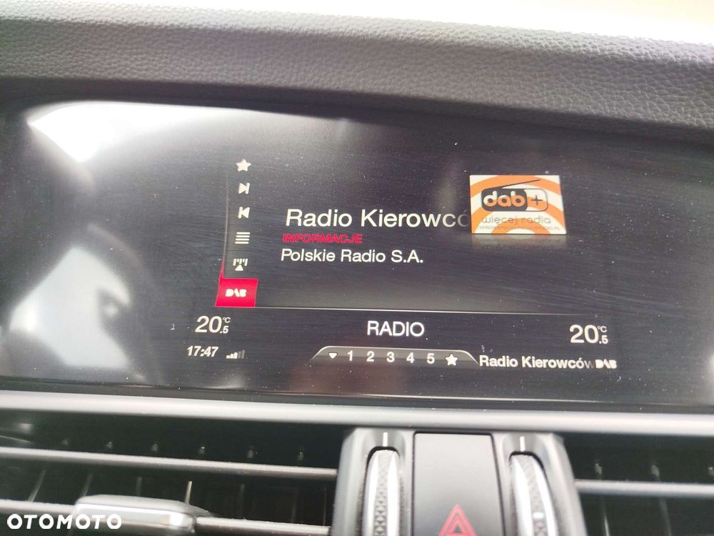 Alfa Romeo Giulia 2.0 Turbo Super - 30