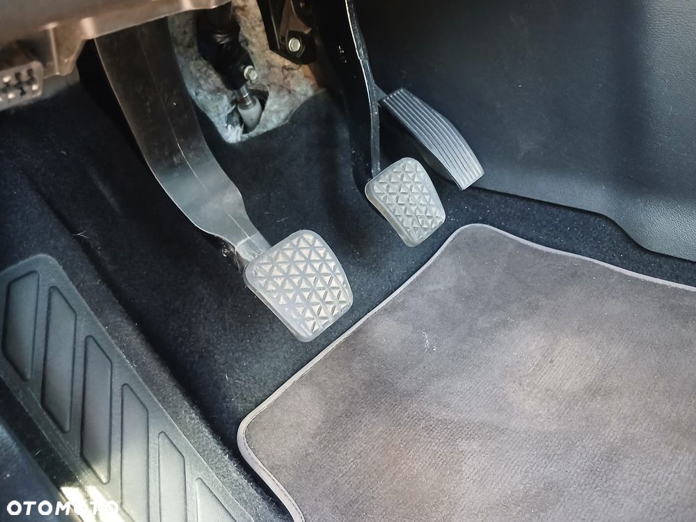 Opel Zafira Tourer 1.4 Turbo Business Innovation - 27