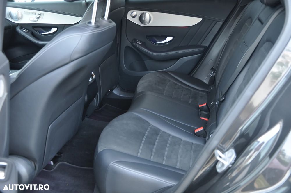 Mercedes-Benz GLC 300 d 4MATIC 9G-TRONIC AMG Line Plus - 29