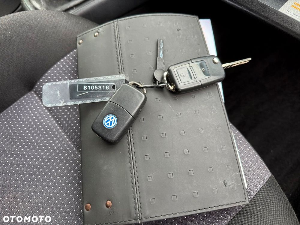 Volkswagen Golf 1.4 Goal - 27