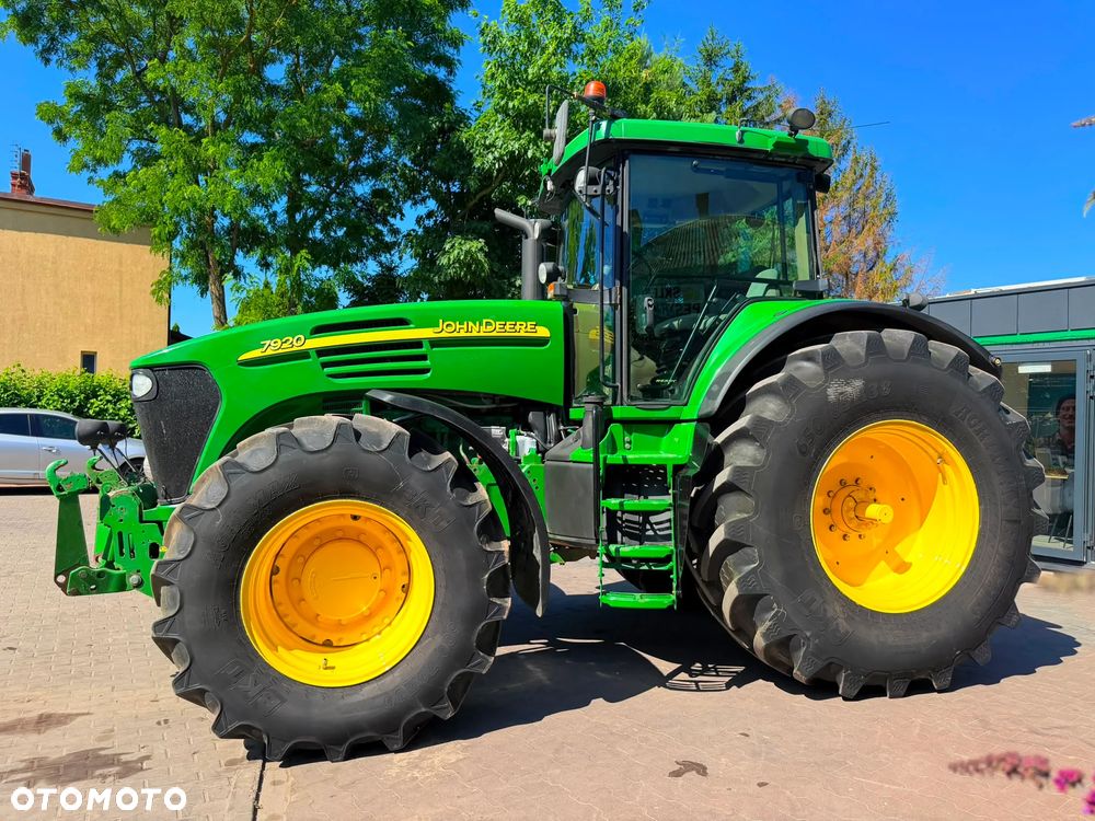 John Deere 7920 - 3