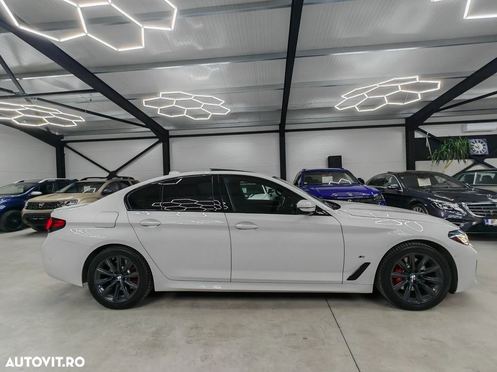 BMW Seria 5 530i AT MHEV - 6