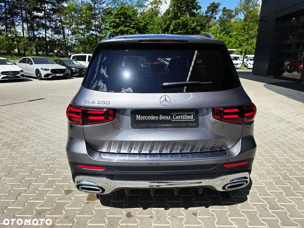 Mercedes-Benz GLB 200 AMG Line 7G-DCT - 7