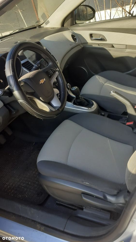 Chevrolet Cruze 2.0 VDCi LS - 3