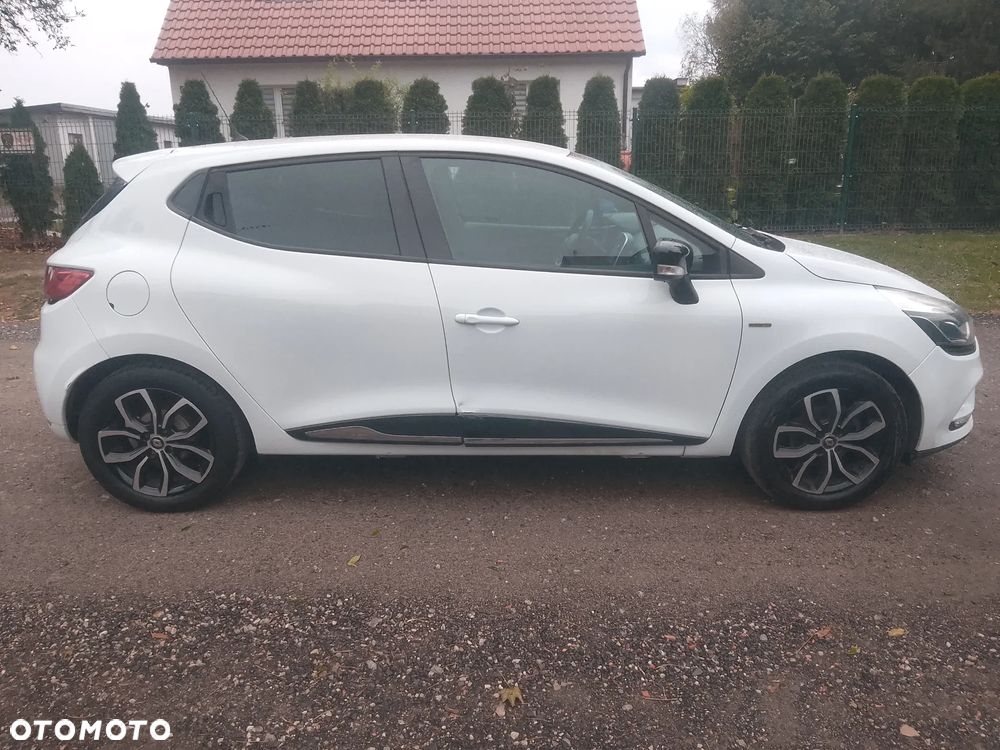 Renault Clio 0.9 Energy TCe Limited EU6 - 11