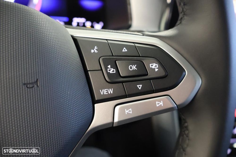 VW T-Roc 1.5 TSI Urban DSG - 13