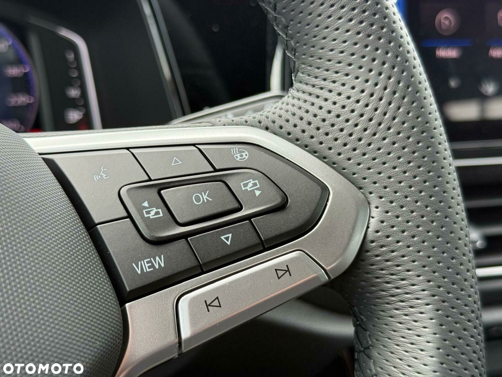 Volkswagen T-Roc 1.5 TSI R-Line Plus DSG - 32