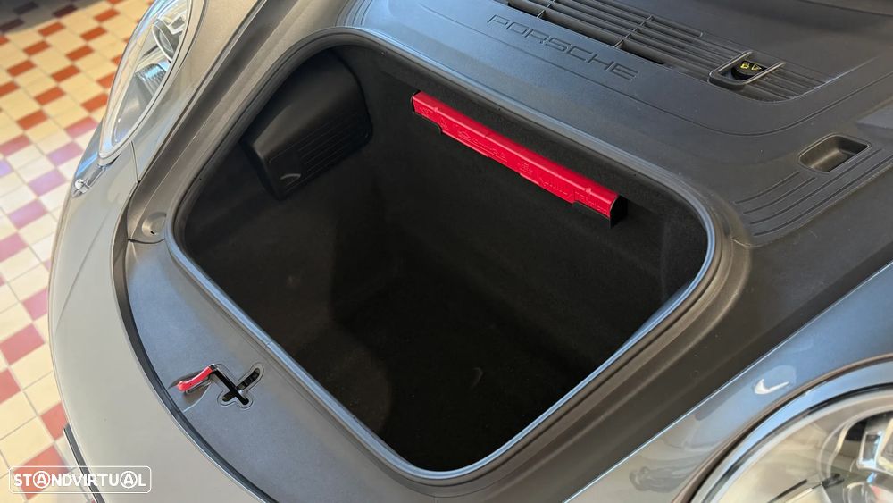 Porsche 911 (991) Carrera 2 PDK - 38