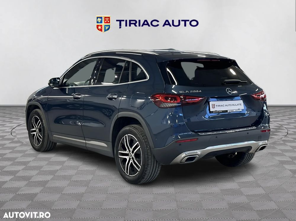 Mercedes-Benz GLA 200 d 8G-DCT - 3