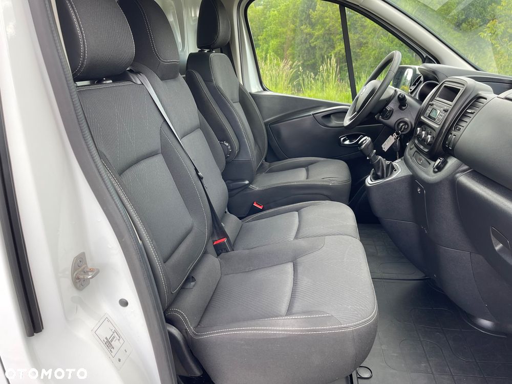 Nissan NV300 - 26