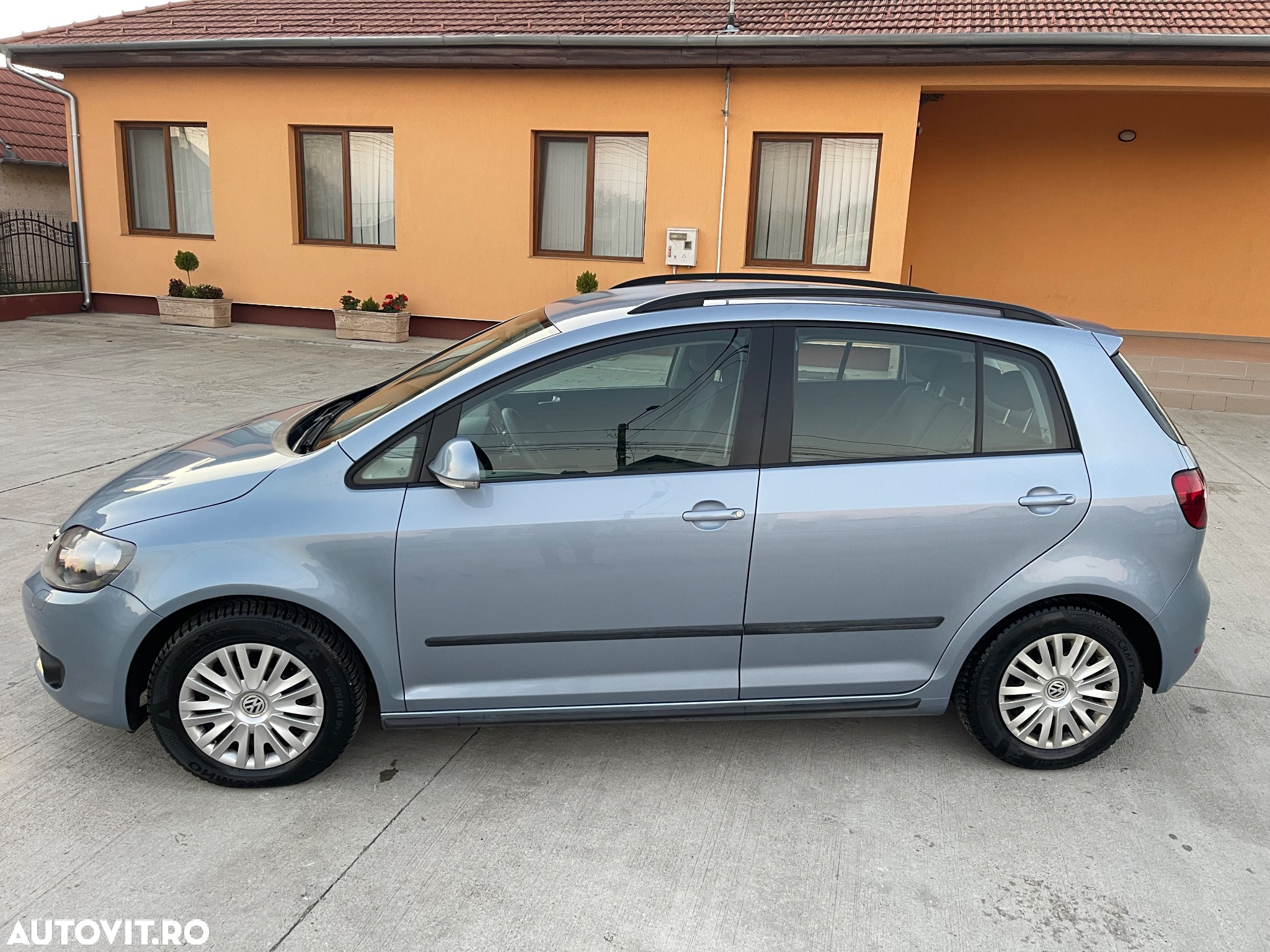 Volkswagen Golf Plus 1.6 TDI DPF BMT Trendline - 17