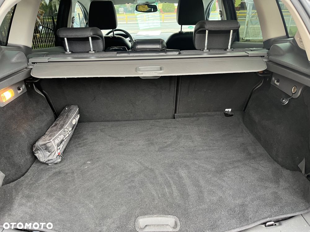 Ford Kuga 2.0 TDCi 2x4 Titanium - 19