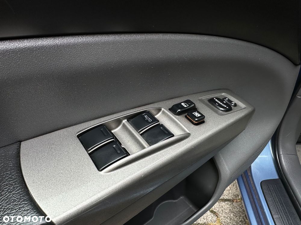 Toyota Prius (Hybrid) Executive - 22