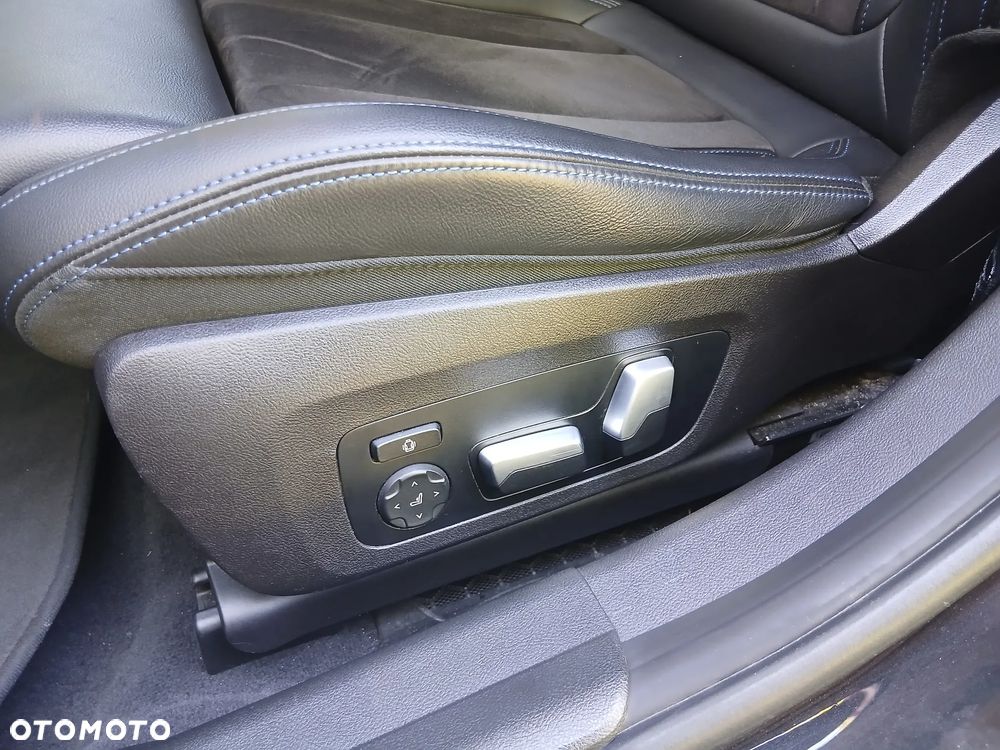 BMW Seria 3 - 16