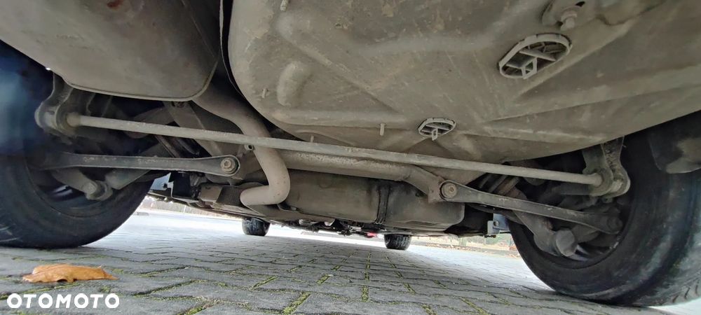 Peugeot 407 2.0 HDI Intense - 25