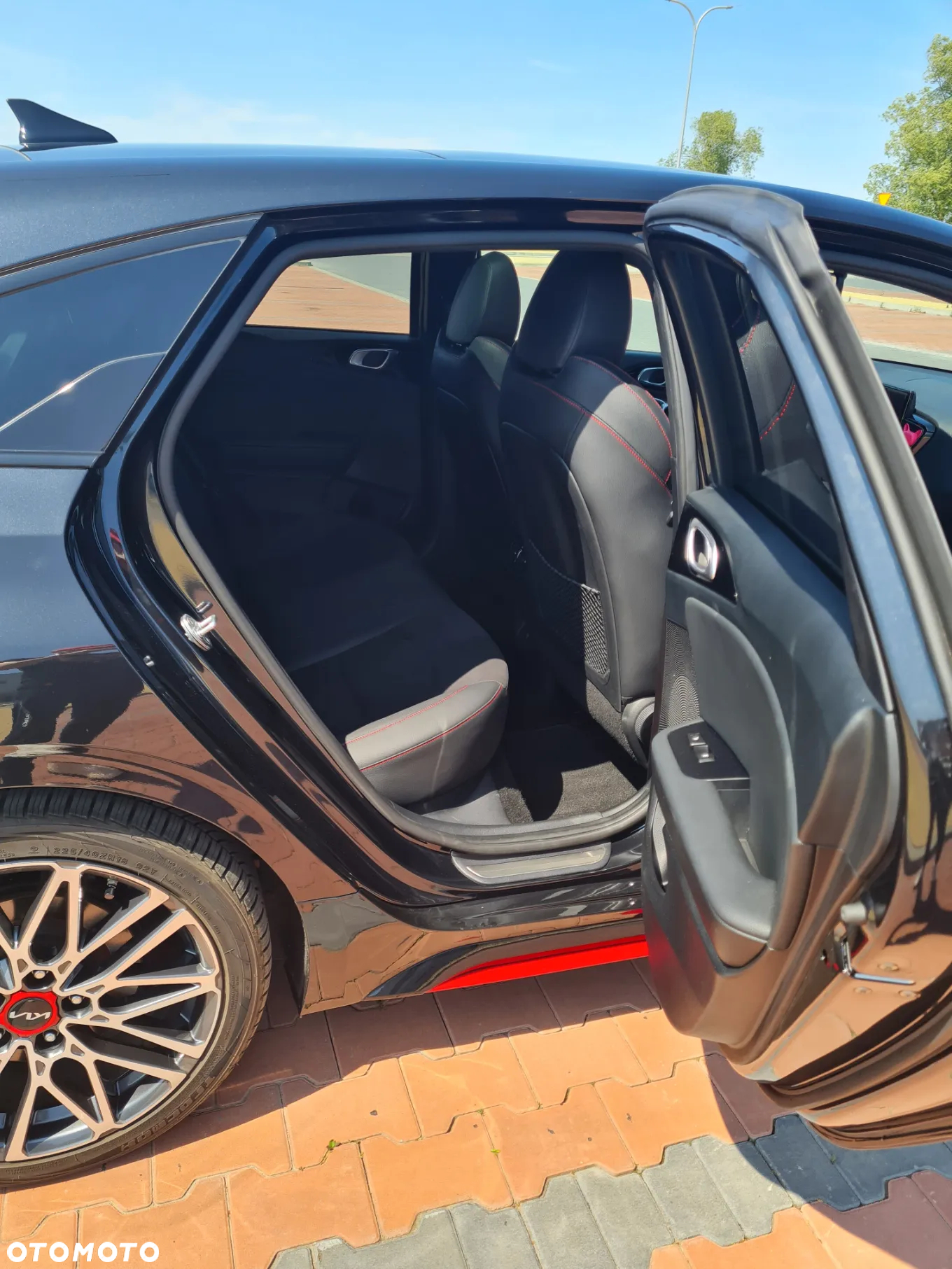 Kia ProCeed 1.6 T-GDI GT DCT - 11
