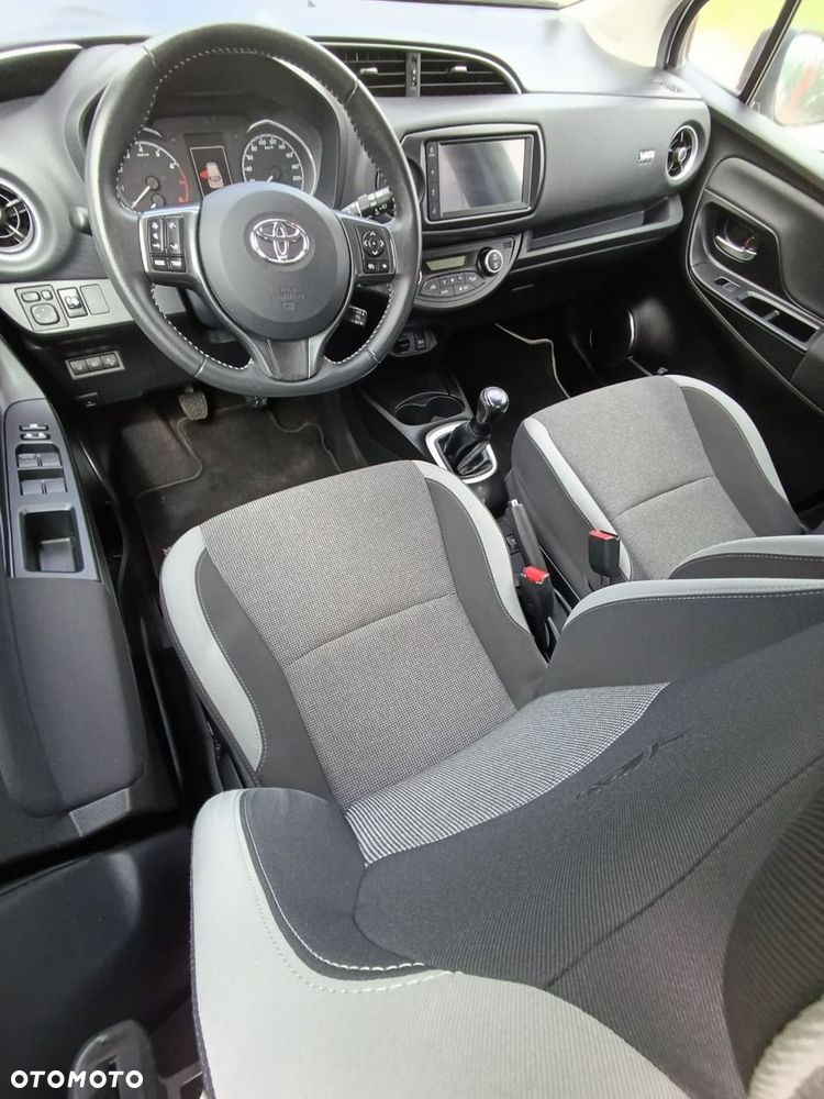 Toyota Yaris - 14