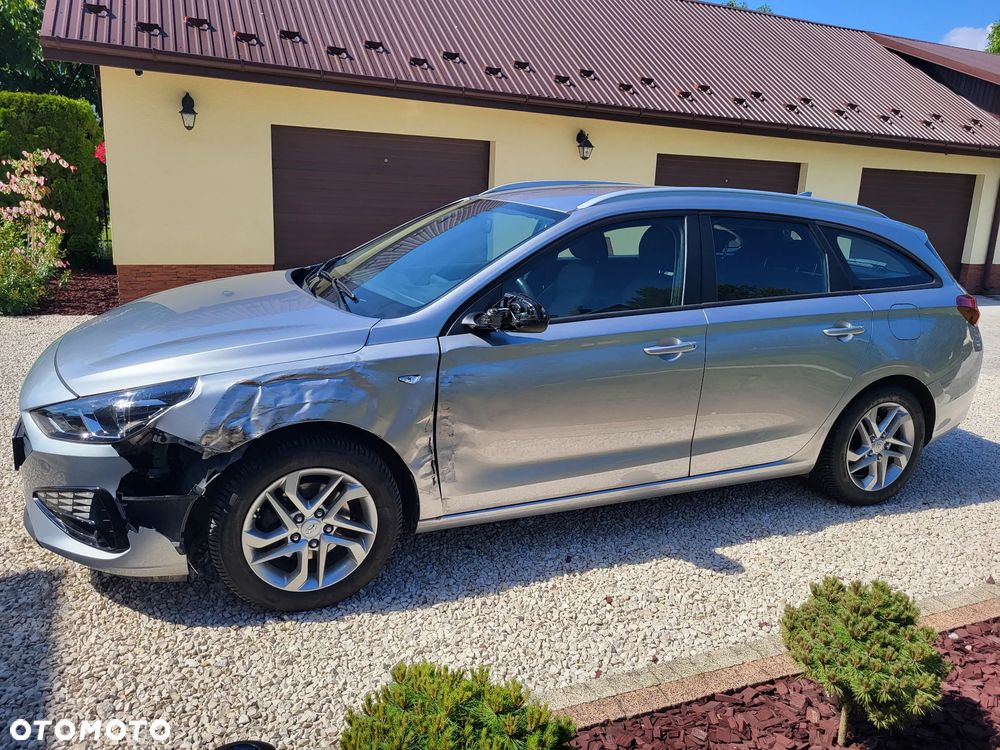 Hyundai i30 1.6 D Classic + - 3