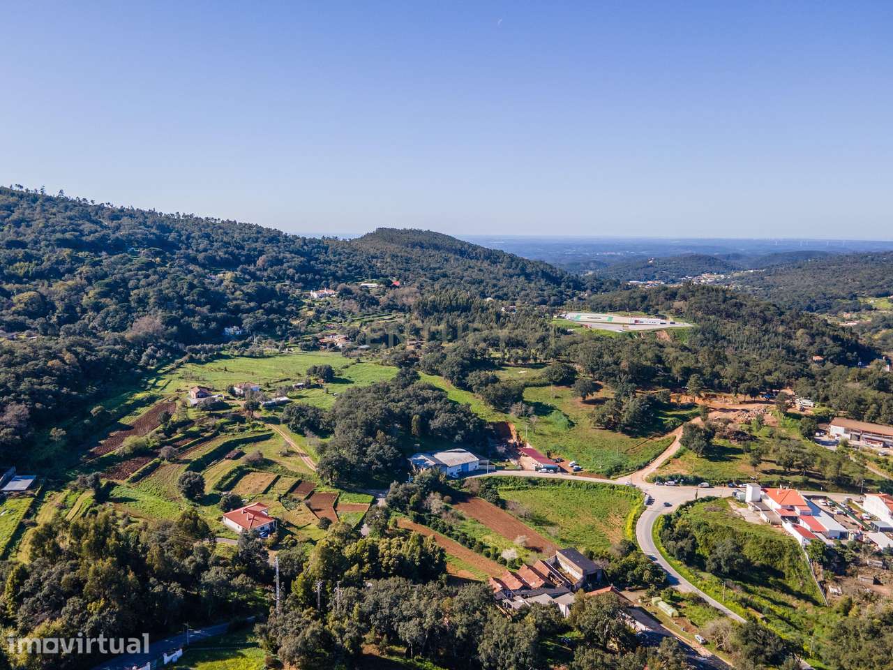 Armazém com Excelente Localização em Monchique – Oportunidade de Inve - Grande imagem: 5/14
