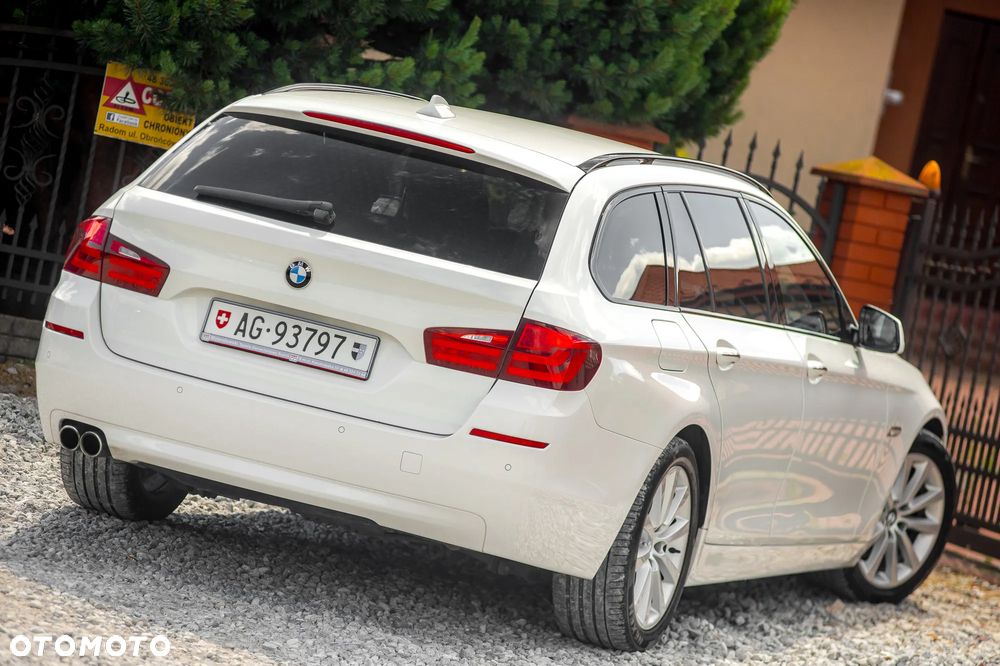 BMW Seria 5 525d xDrive Sport-Aut Modern Line - 12