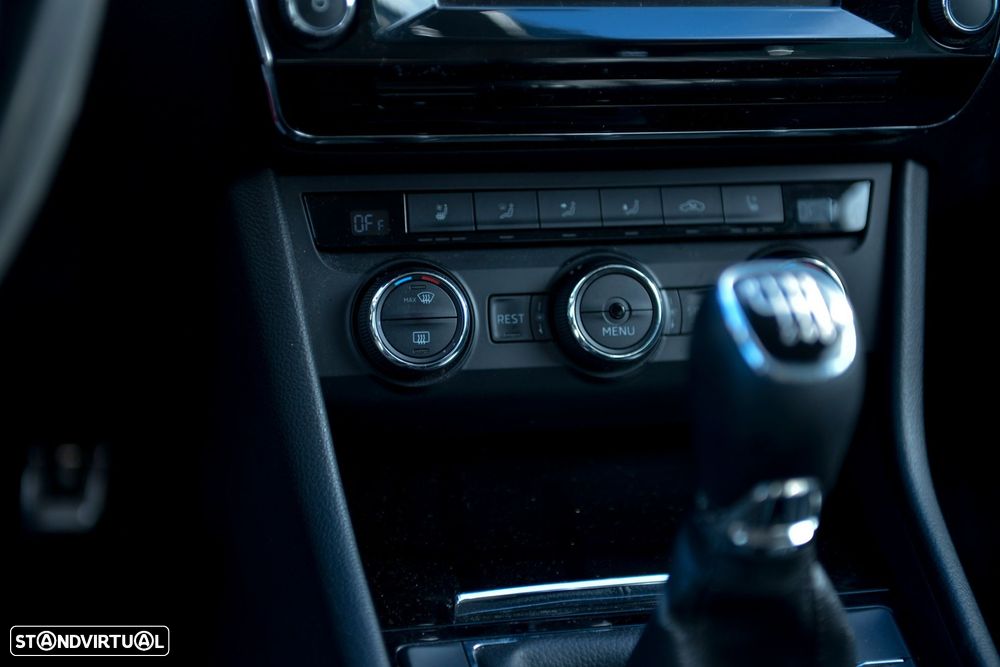 Skoda Superb Break 1.6 TDI Style - 24