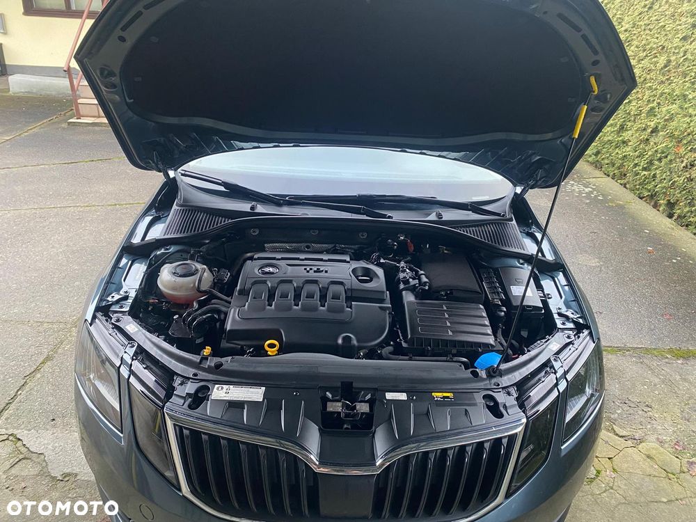 Skoda Octavia 1.6 TDI Premium Edition - 9