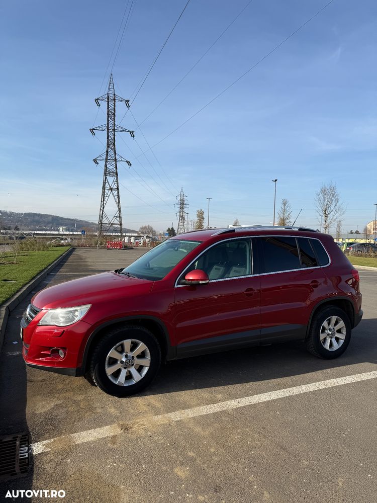 Volkswagen Tiguan - 5