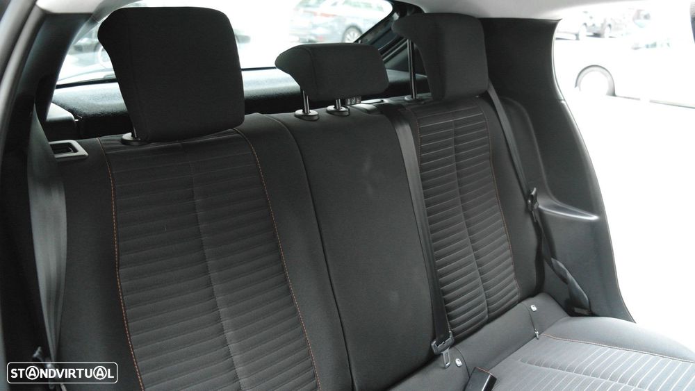 Peugeot 208 1.2 PureTech Active - 14