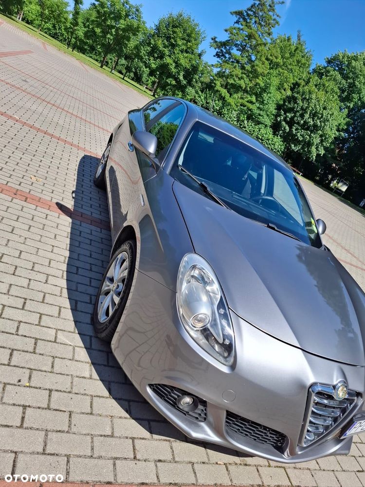 Alfa Romeo Giulietta - 1