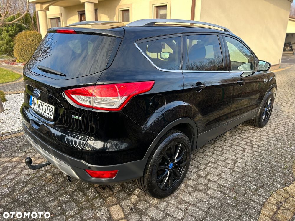 Ford Kuga 1.5 EcoBoost 2x4 Titanium - 3