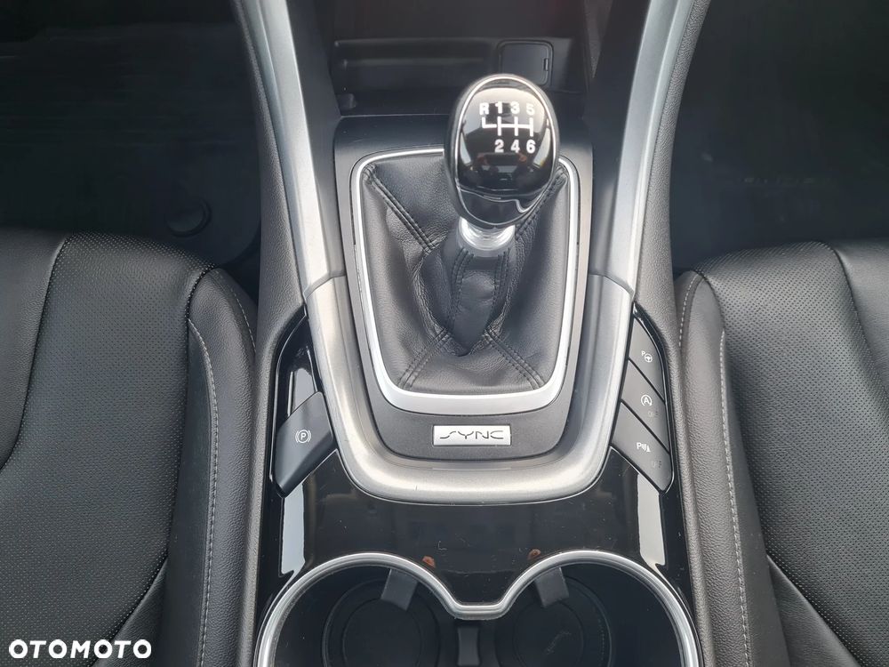 Ford Mondeo 2.0 TDCi Titanium - 28