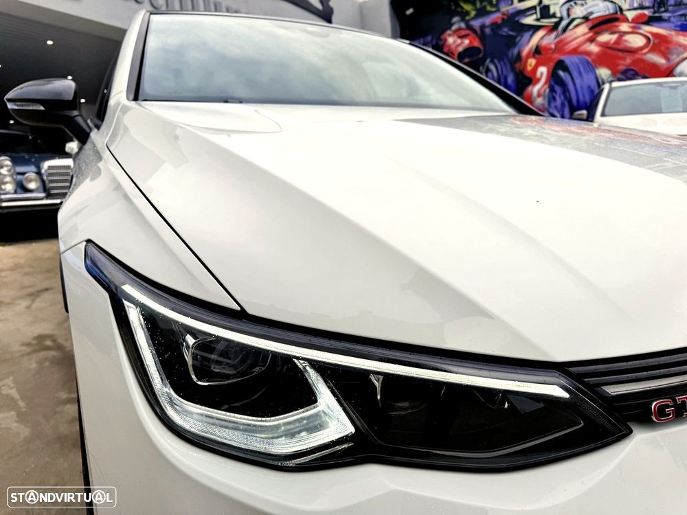 VW Golf 2.0 TSI GTI DSG - 38