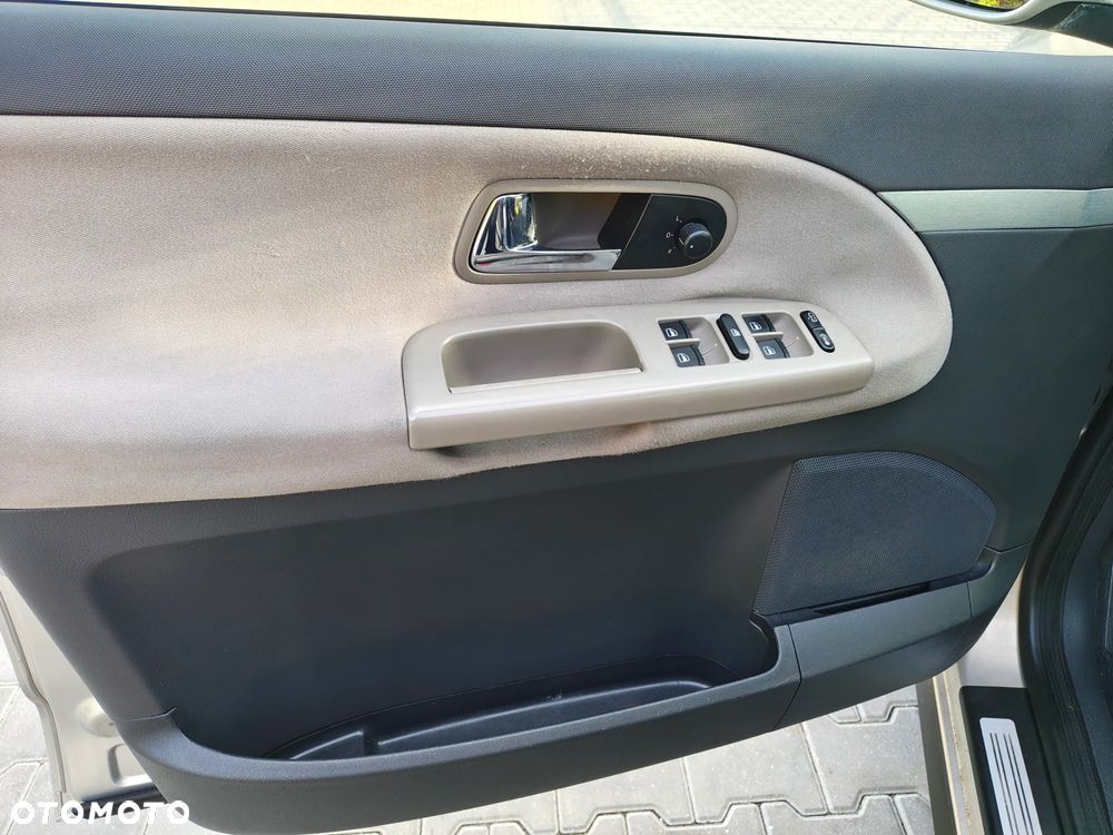 Volkswagen Sharan - 32