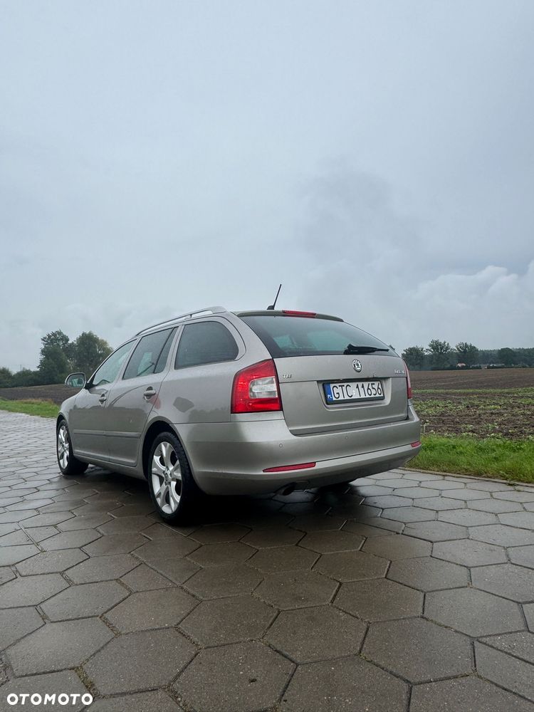 Skoda Octavia 2.0 TDI DPF Elegance DSG - 7