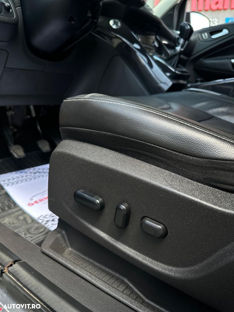 Ford Kuga 1.6 EcoBoost 2x4 Titanium - 13